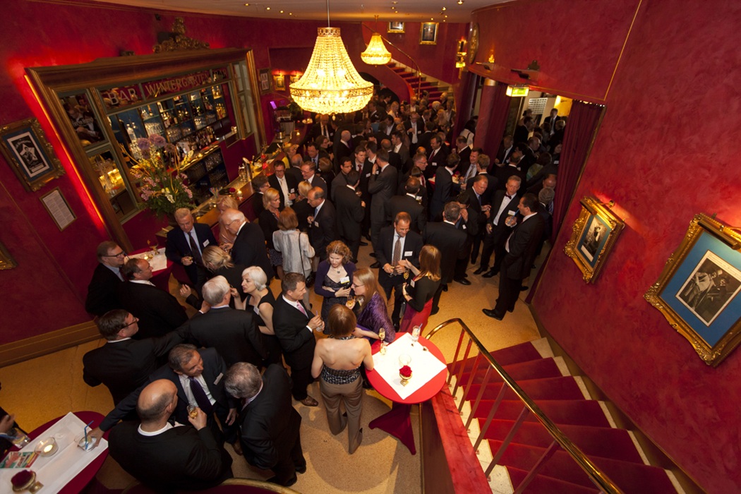 05 Wintergarten Variete Foyer