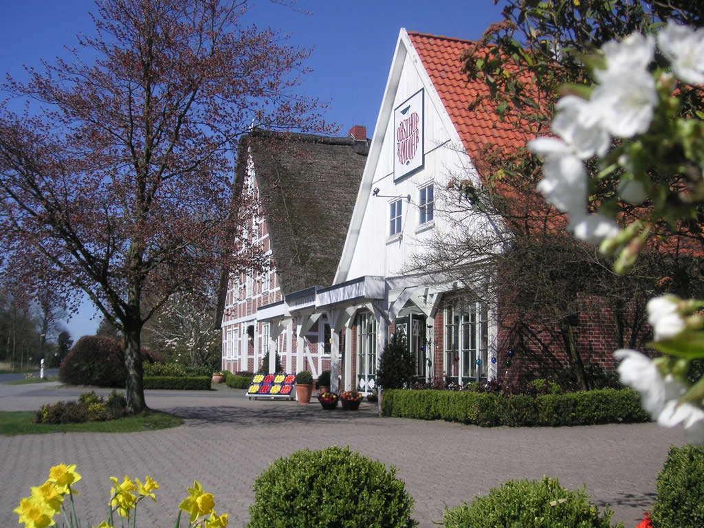 Baumbluete_Obsthof_Ramdohr_Hofladen-Ramdohr-Aussenansicht-1