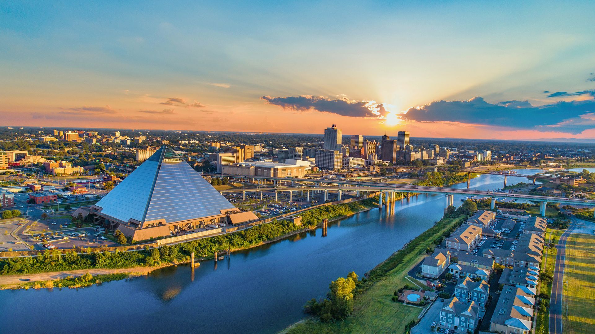 Memphis, Tennessee, USA Downtown Skyline Aerial.