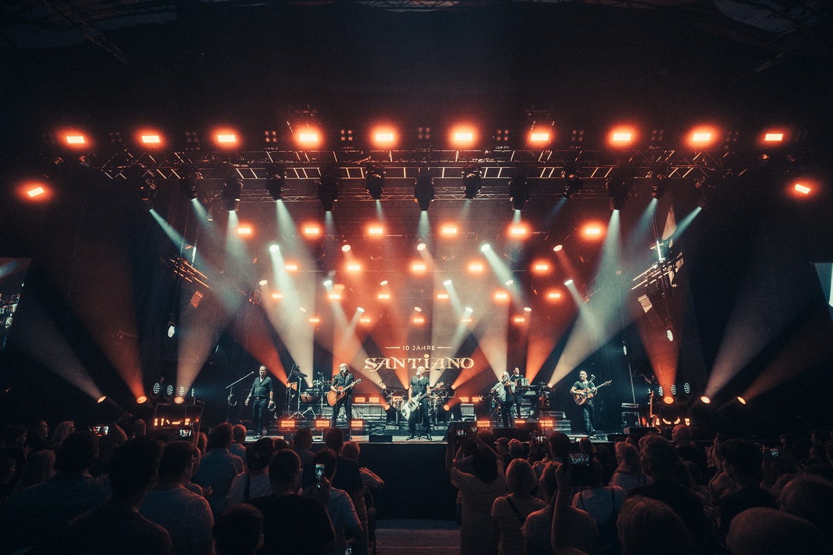 Santiano_02_Pressefoto_Dabrautsichwaszusammen_DiegrosseArenaTour_Frühjahr2026_SimonVolz