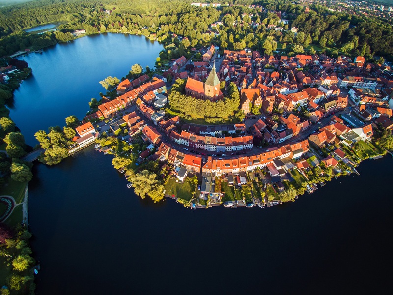 Luftaufnahme der Möllner Altstadt