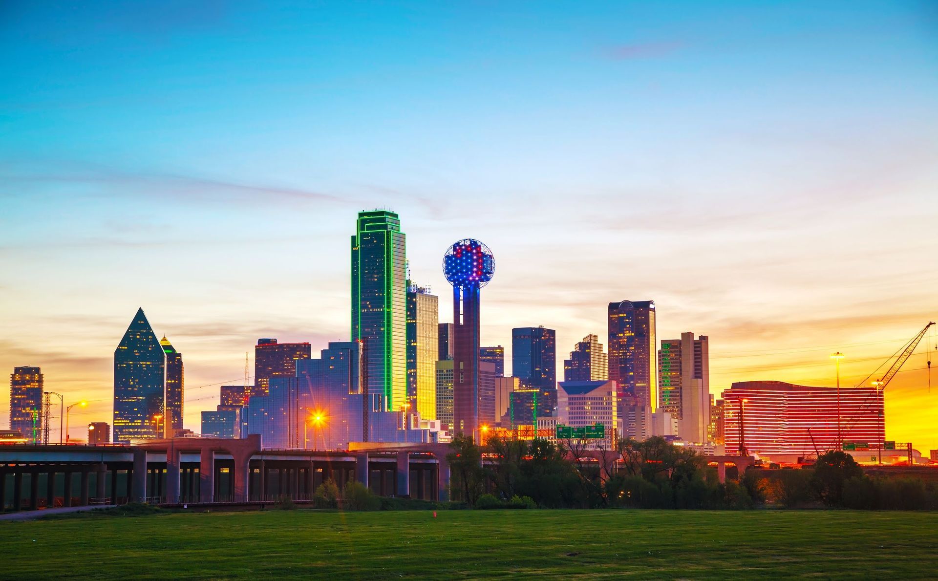 Overview of downtown Dallas in the morning