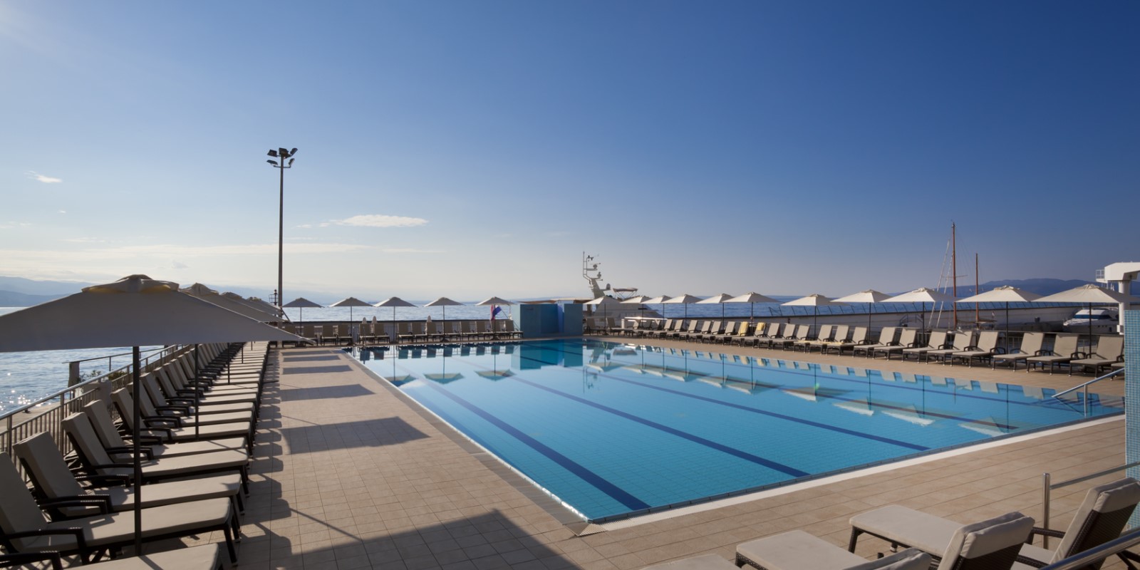 KDE_Opatija_mg_1978_c_Hotel-Admiral