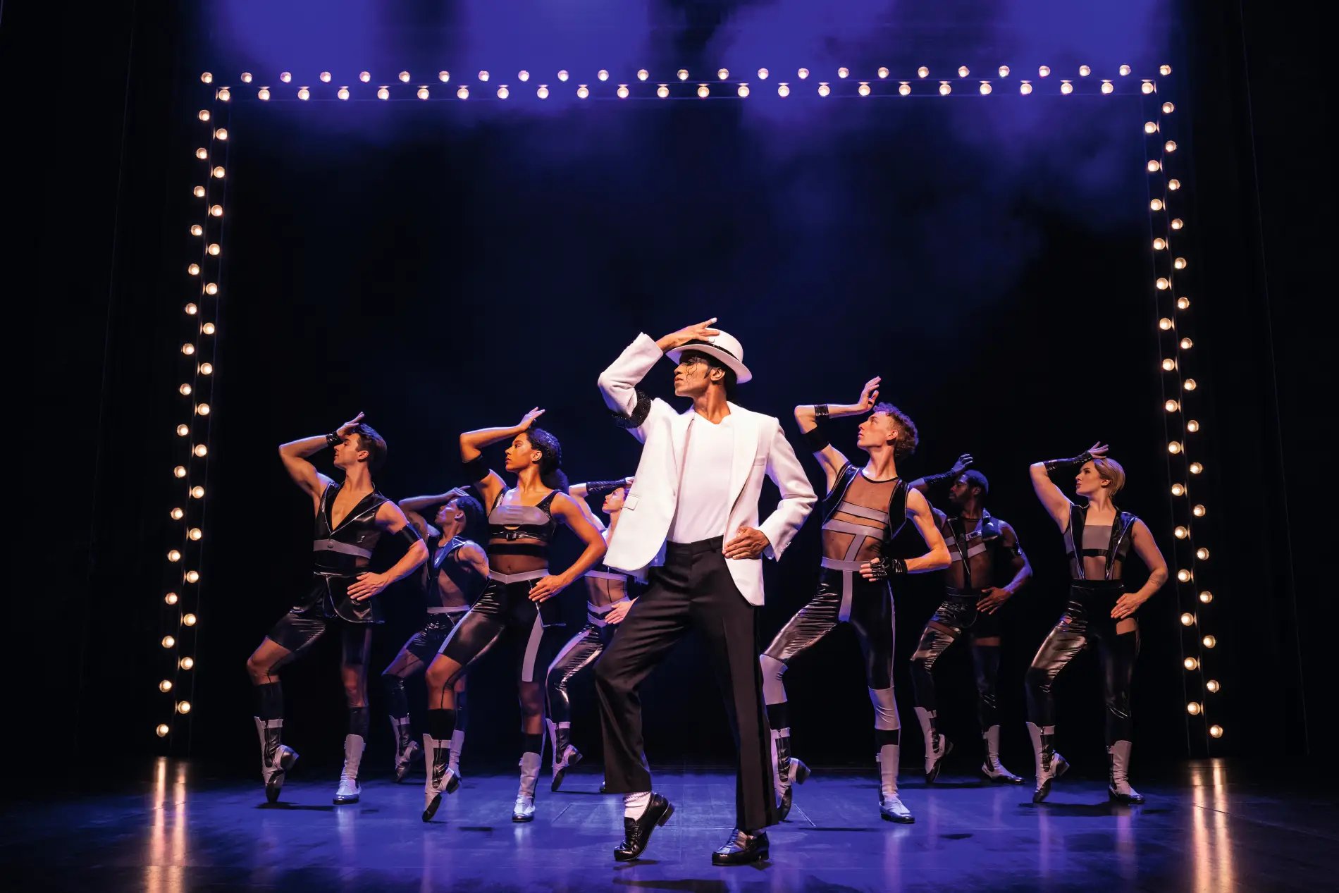 MJ_HH_Smooth_Criminal_4_(c)_Matthew_Murphy_Stage_Entertainment