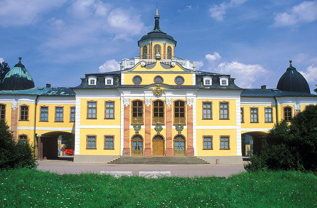 Ostern_in_Weimar--Thüringen--am-Schloß-Belvedere