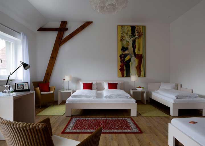 SR_Frankenland_c_Hotel_Storch_Familienzimmer-1